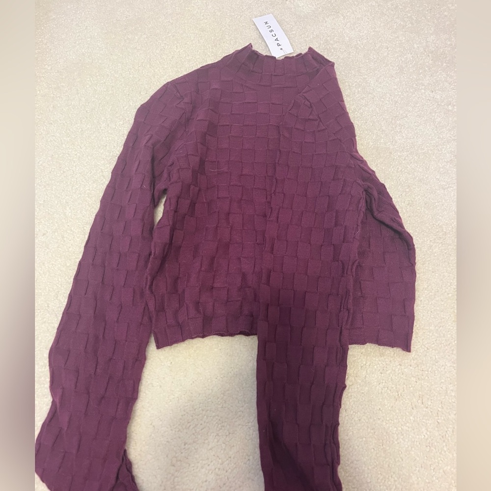 brand new long sleeve turtle neck pac-sun too
